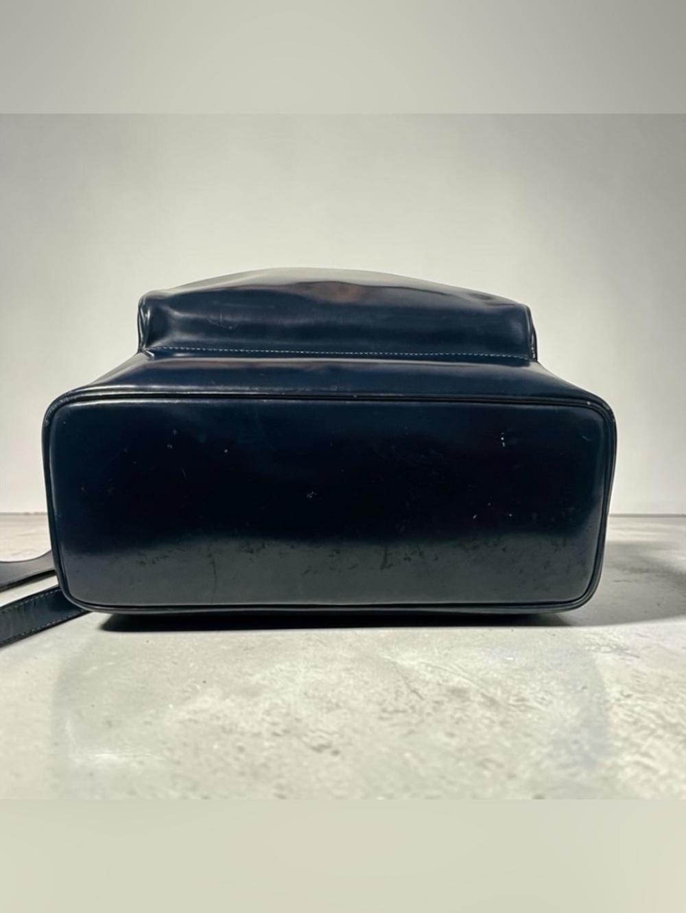 Gucci Bamboo Vintage Blue Patent Leather Sling Bag - Picture 13 of 14
